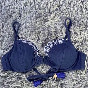 Jessica Simpson bikini top